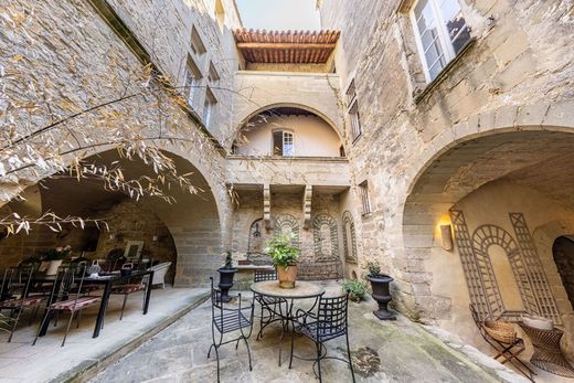 Luxus-Haus in Uzès, Gard