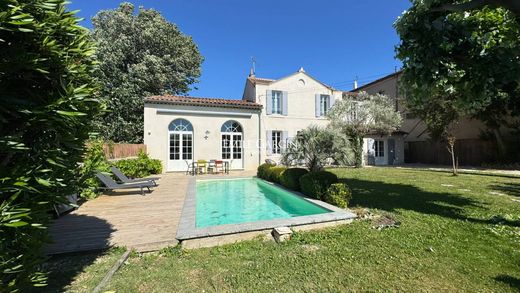 Luxe woning in Salon-de-Provence, Bouches-du-Rhône