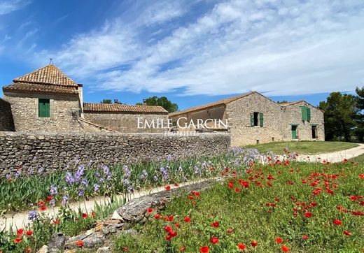 Luxe woning in Uzès, Gard