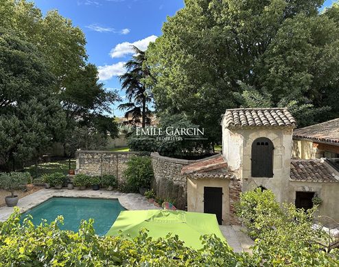 Luxe woning in Nîmes, Gard