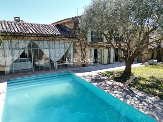 Luxus-Haus in Uzès, Gard