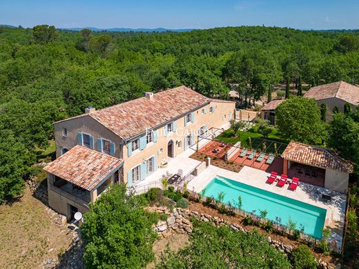 Villa in Saint-Maximin-la-Sainte-Baume, Var