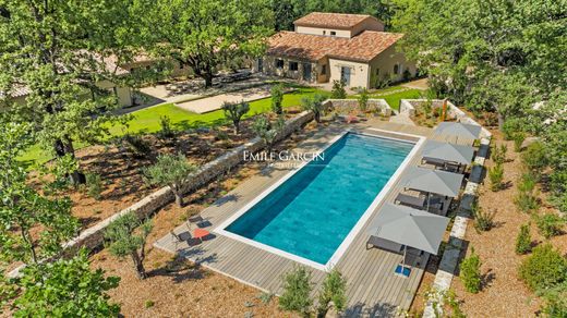 Вилла, Saint-Maximin-la-Sainte-Baume, Var