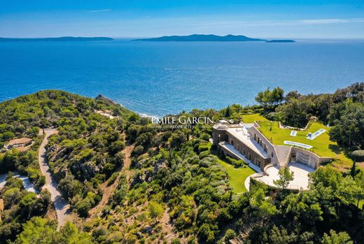 Casa di lusso a Bormes-les-Mimosas, Var