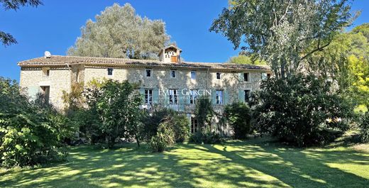 Luxury home in Cadenet, Vaucluse