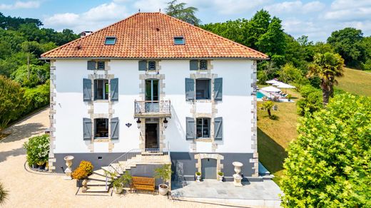Элитный дом, Bayonne, Pyrénées-Atlantiques