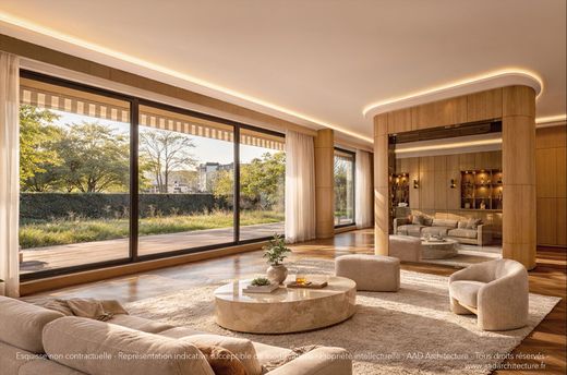 Apartment in Neuilly-sur-Seine, Hauts-de-Seine