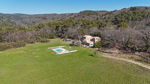 Casa de lujo en Châteaudouble, Var