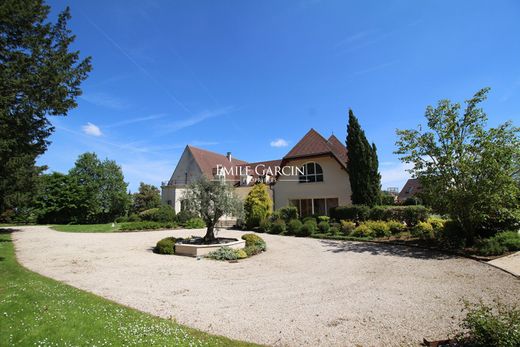 Casa di lusso a Crépy-en-Valois, Oise