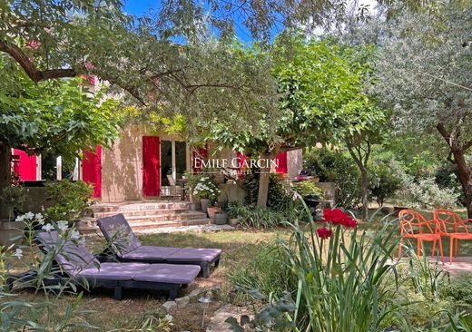 Luxus-Haus in L'Isle-sur-la-Sorgue, Vaucluse