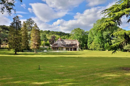 Luxury home in Vaux-sur-Seine, Yvelines