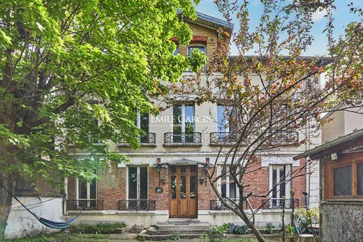 Luxury home in Saint-Denis, Seine-Saint-Denis