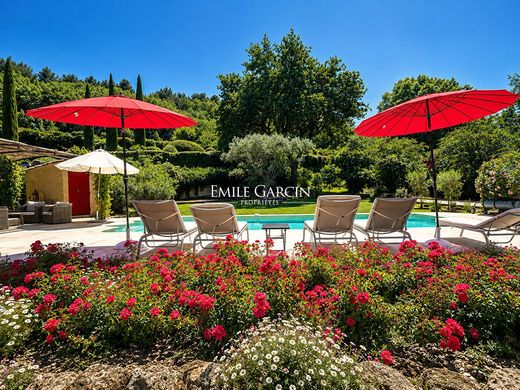 Luxury home in Ménerbes, Vaucluse