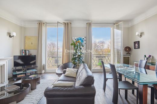 Apartment in La Muette, Auteuil, Porte Dauphine, Paris