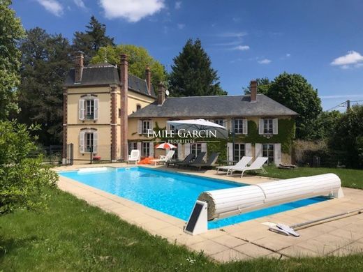 Casa di lusso a Saint-Sauveur-en-Puisaye, Yonne