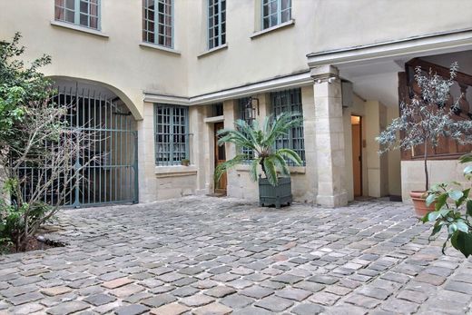 Apartment in Beaubourg, Marais, Notre Dame - Ile de La Cité, Paris
