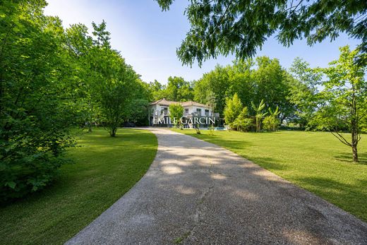 Luxury home in Latresne, Gironde