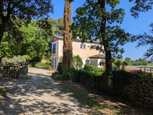 Πολυτελή κατοικία σε Uzès, Gard