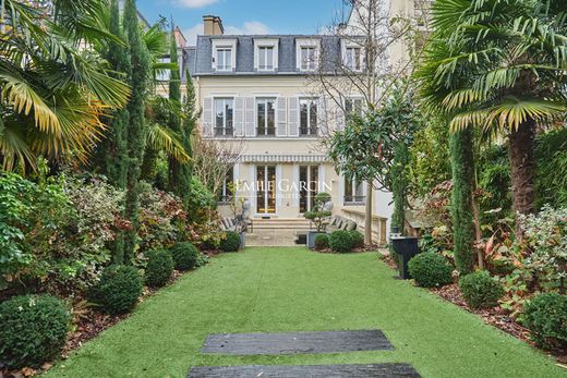 Hotel in Neuilly-sur-Seine, Hauts-de-Seine