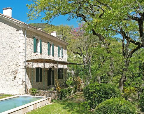 Maison de luxe à Bonnieux, Vaucluse