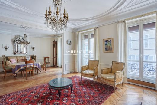 Apartment / Etagenwohnung in Saint-Germain, Odéon, Monnaie, Paris