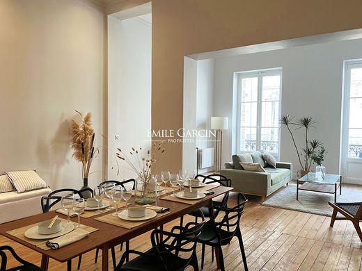 Bordeaux, Girondeのアパートメント