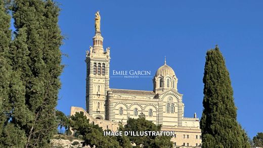 Maison de luxe à Marseille, Bouches-du-Rhône