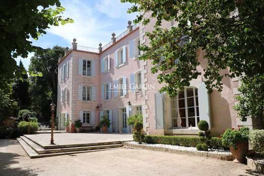 Salon-de-Provence, Département des Bouches-du-Rhôneの高級住宅