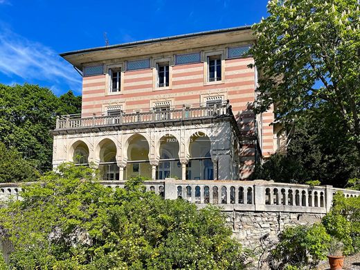 Mansion in Villeneuve-lès-Avignon, Gard