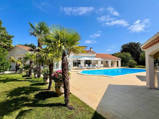 منزل ﻓﻲ Pessac, Gironde