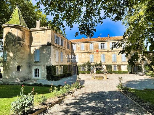 Château à Vernègues, Bouches-du-Rhône