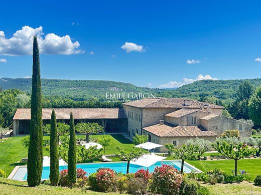 Luxury home in Saint-Martin-de-Castillon, Vaucluse