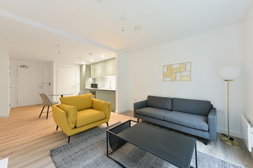 Apartment / Etagenwohnung in Luton, England