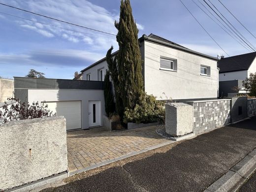 Villa a Pfastatt, Alto Reno