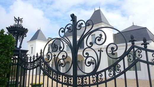 Villa in Saint-Georges-d'Oléron, Charente-Maritime