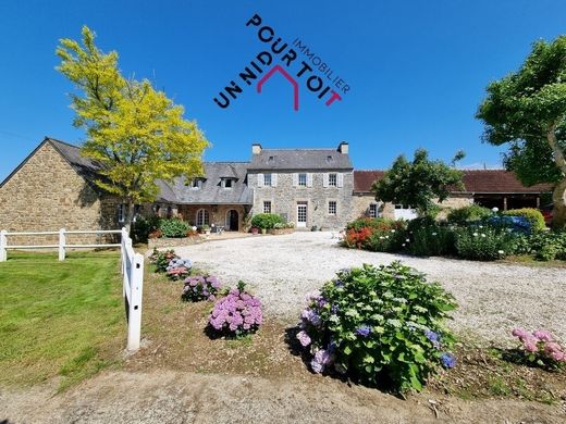 Willa w La Roche-Maurice, Finistère