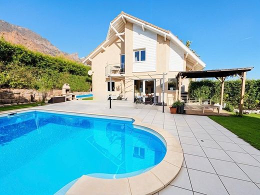 Villa - Collonges, Ain