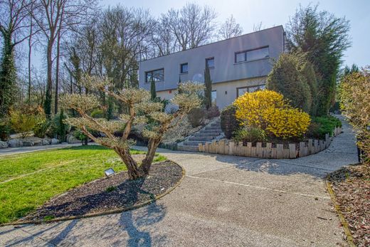 Villa a Chessy, Seine-et-Marne