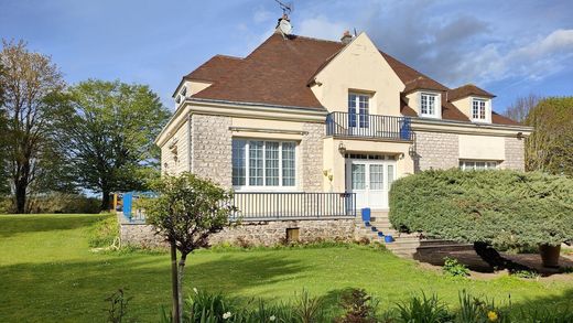 Villa in Oinville-sous-Auneau, Eure-et-Loir