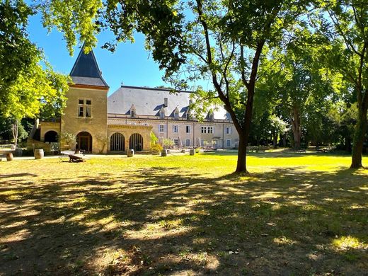 قصر ﻓﻲ Valence, Drôme