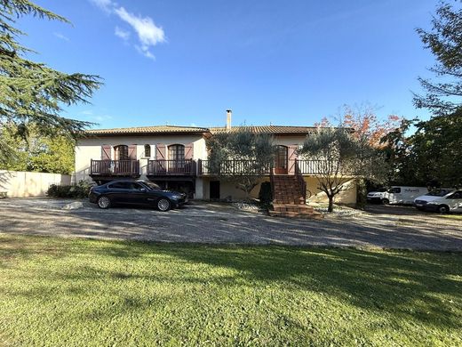 Villa in Bouliac, Gironde