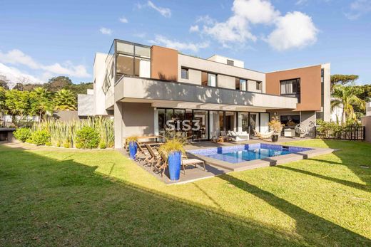 Villa in Curitiba, Paraná