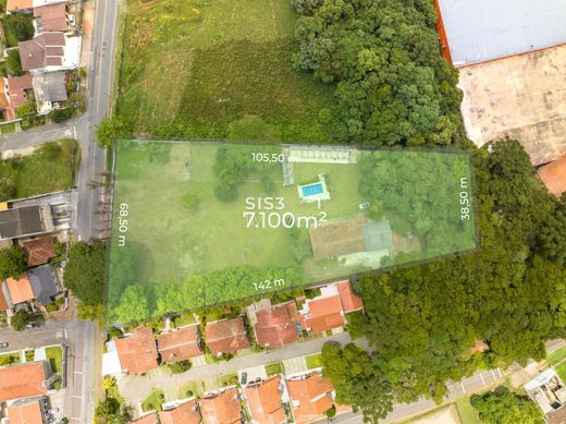 Grundstück in Curitiba, Paraná