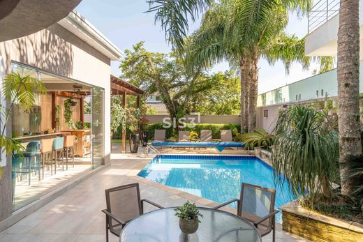 Villa a Curitiba, Paraná