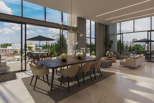 Apartment / Etagenwohnung in Curitiba, Paraná