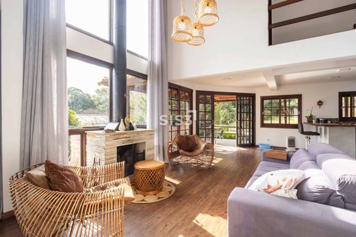 Landhaus / Bauernhof in Campo Largo, Paraná