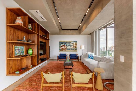 クリチバ, Curitibaのアパートメント