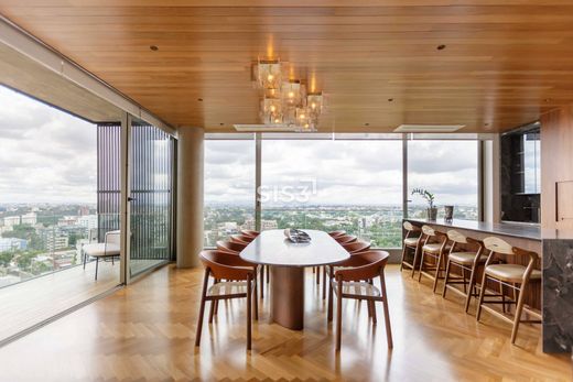 クリチバ, Curitibaのアパートメント