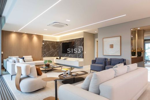 クリチバ, Curitibaのアパートメント