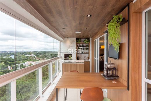 クリチバ, Curitibaのアパートメント